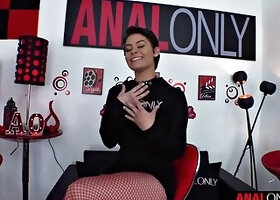 Nicole Aria in Lesbian Anal POV