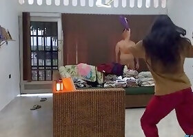 A SLIGHTLY MASOCHISTIC GAME ENDS IN HARDCORE AND HOT SEX, A RICH AND TIGHT PUSSY