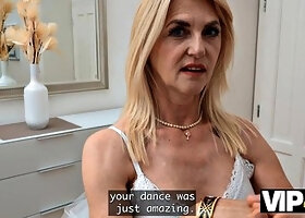 Client Takes Hardcore Anal from Mature Milf Ballerina